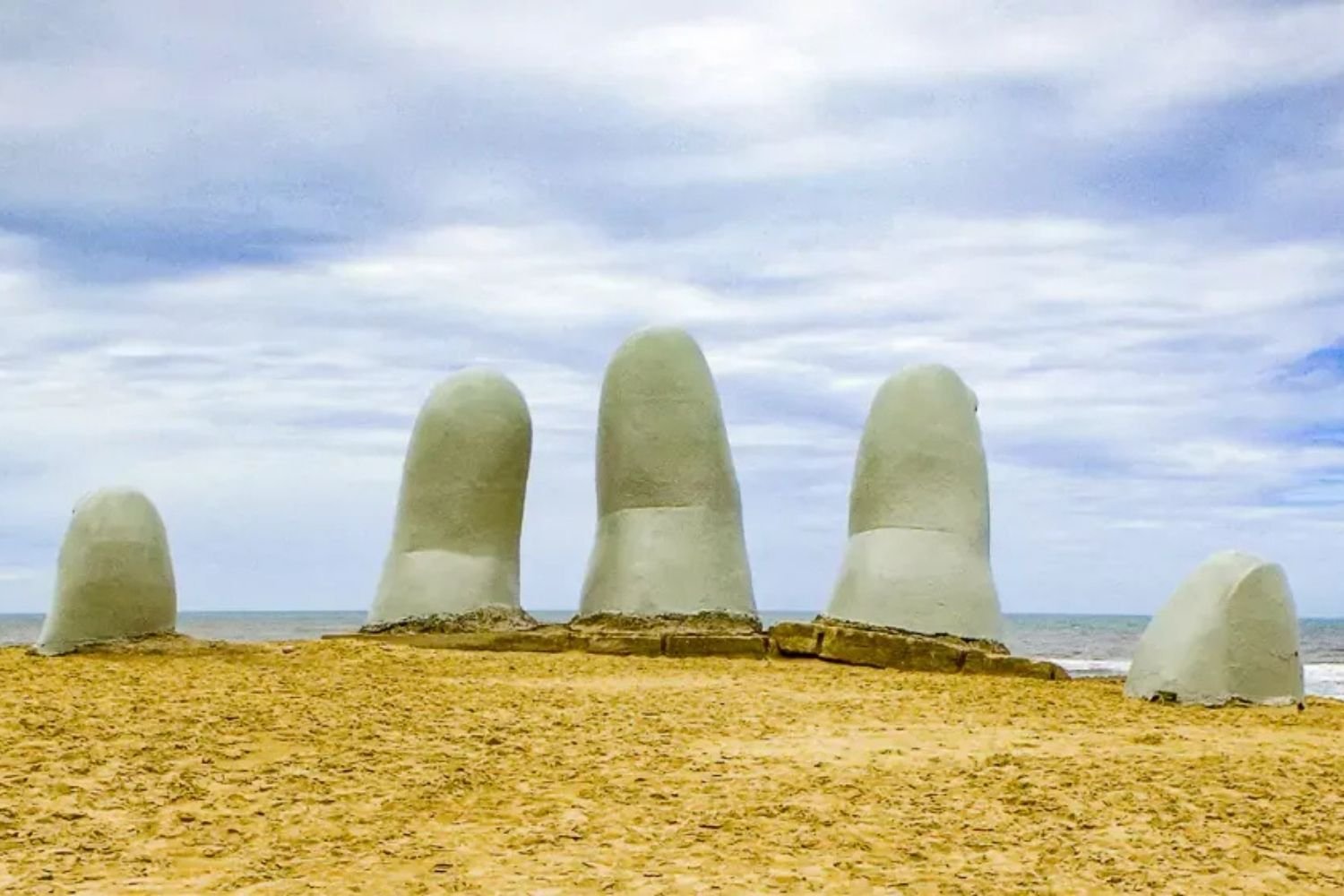Punta del Este Hand