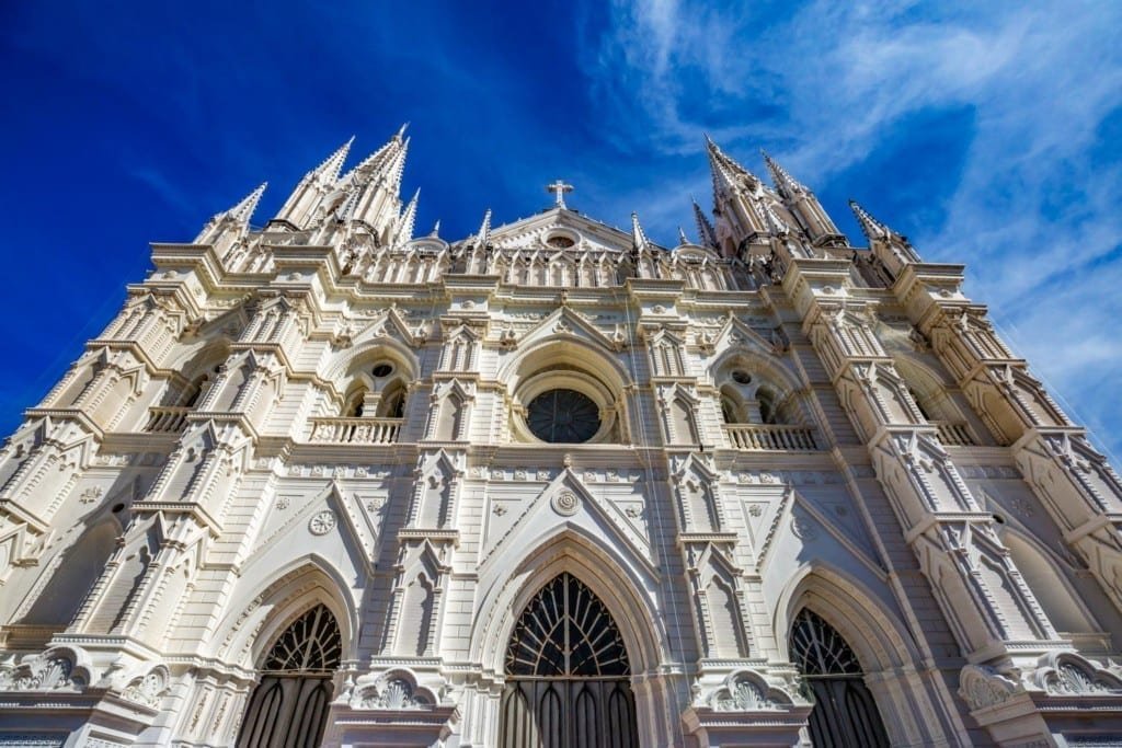 San-Salvador-El-Salvador-Landed-Travel-Private-Travel Large white gothic cathedral in San Salvador, photographed looking up