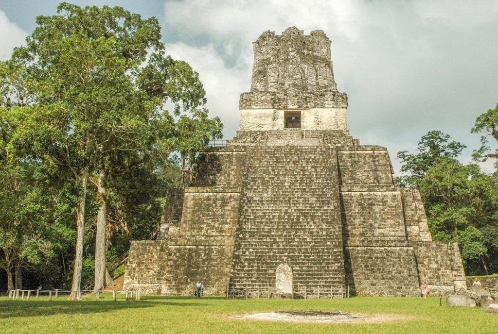 Custom-Travel-Vacation-Travel-Tikal-Temple Custom-Travel-Vacation-Travel-Tikal-Temple