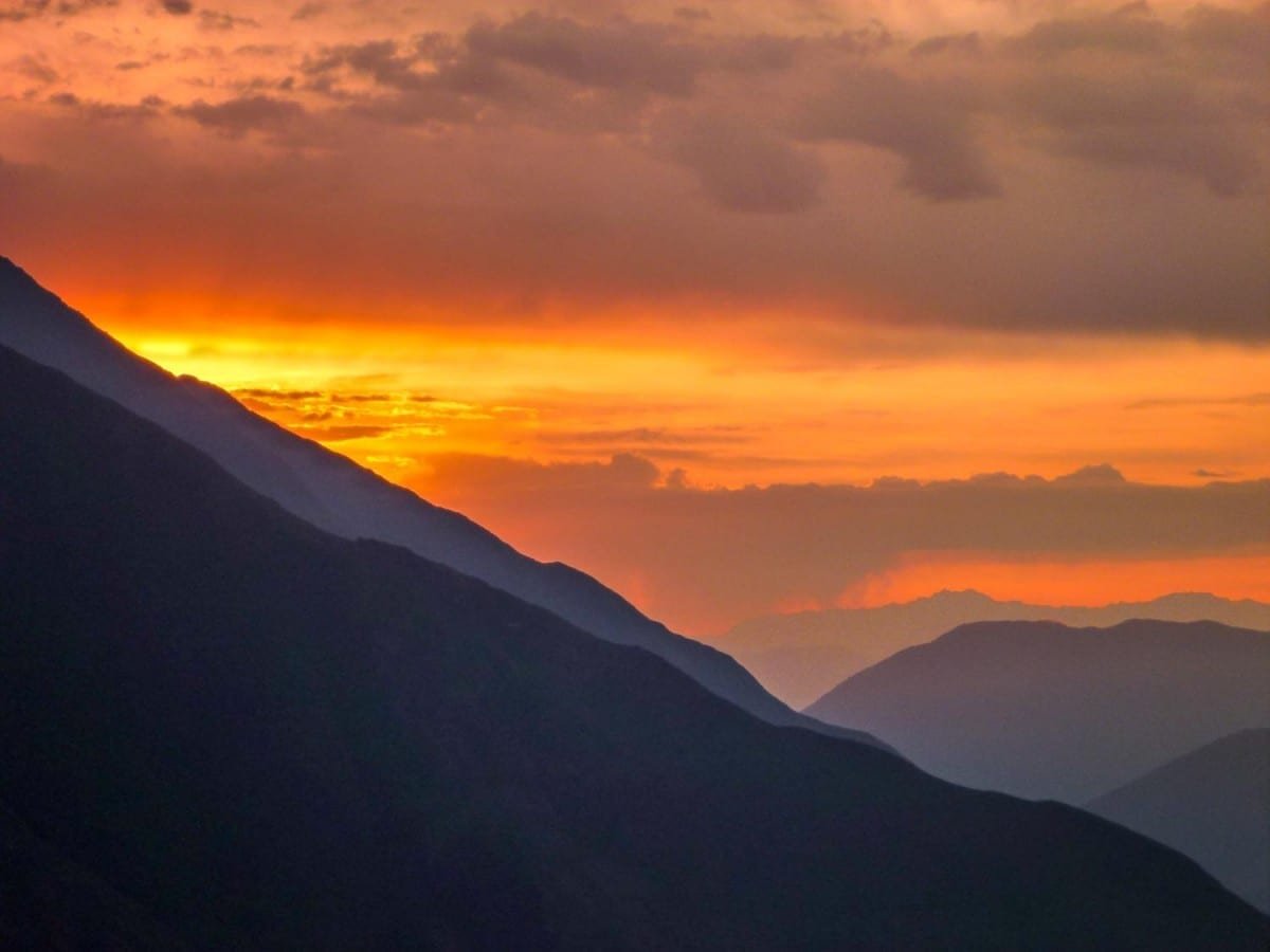 Landed-Travel-Private-Travel-Andean-Sunset-Peru Sunset over the Andes in Peru near ancient ruin site, photographed on private hiking tour