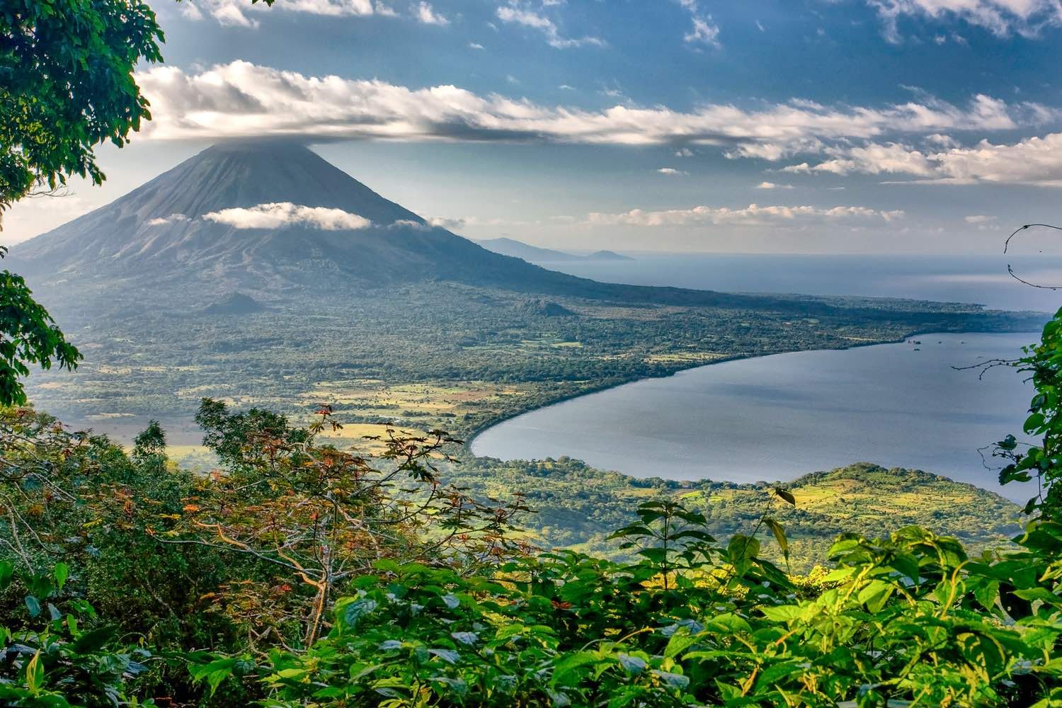 lake nicaragua tour