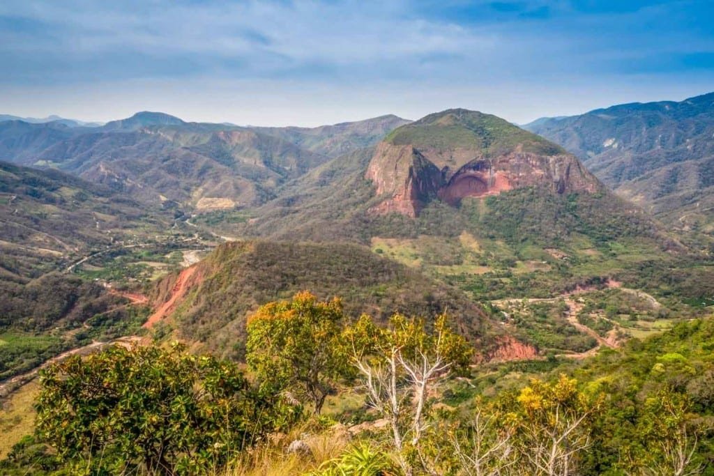 Landed-Travel-Private-Travel-Amboro-Samaipata-Bolivia Shot of green mountain valleys of Bolivia's Central Highlands