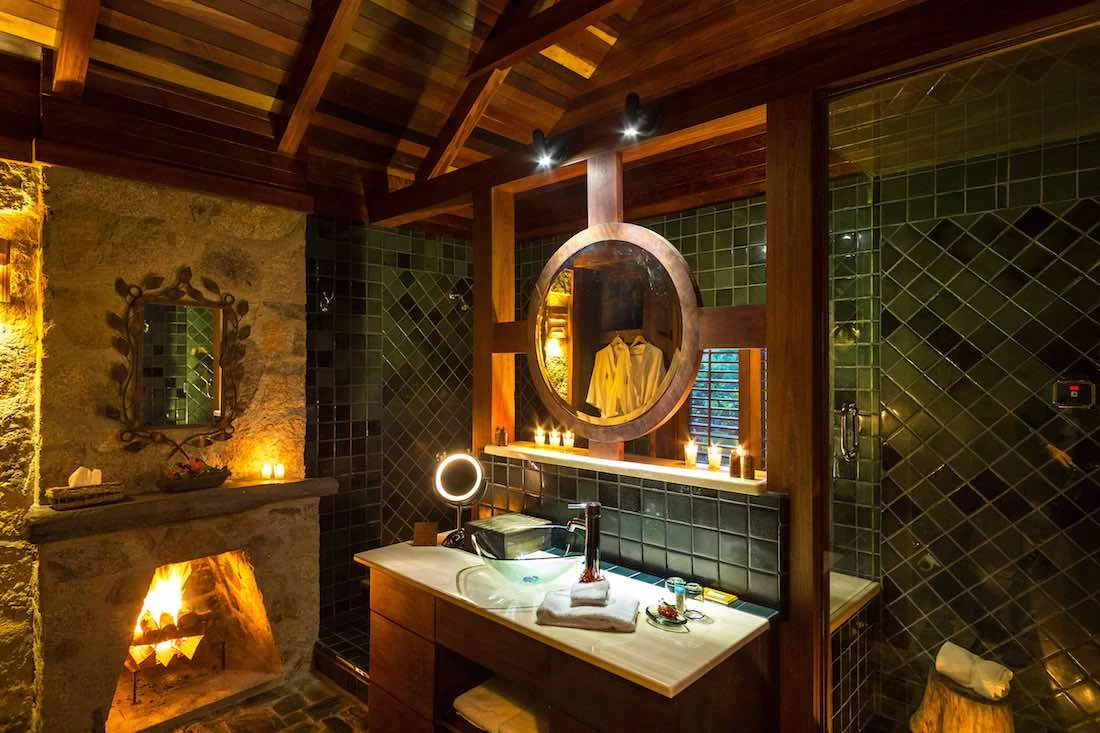 Enchanted Cottage - Bathroom