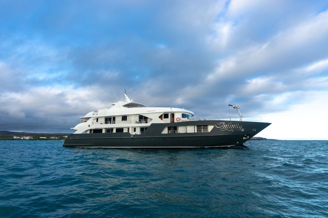 charter yacht galapagos