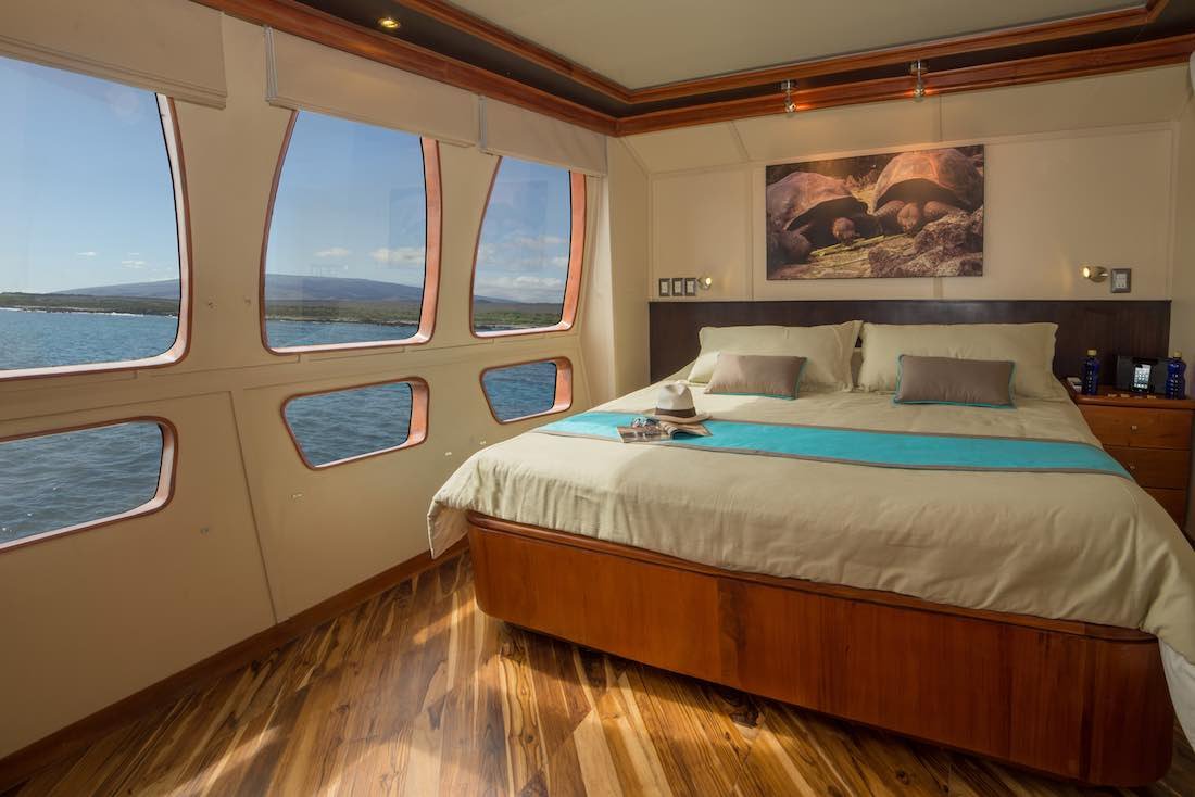 matrimonial-suite-Galapagos-Yacht-Charter matrimonial-suite-Galapagos-Yacht-Charter