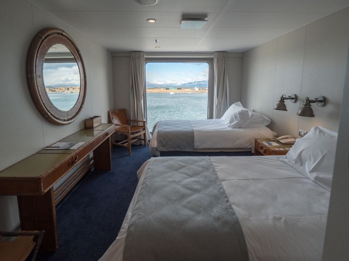 AA-Twin-Ventus-Australis The twin room in the Ventus Australis offers ocean views with two double beds and mirrors.