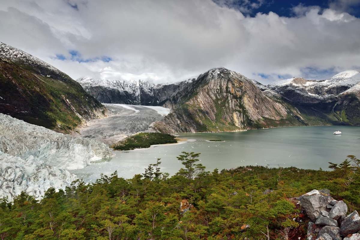 Pia-Fjord-Australis-Tours The Pia Fjord on the Australis Tour features large glaciers, mountains and ice blue waters.