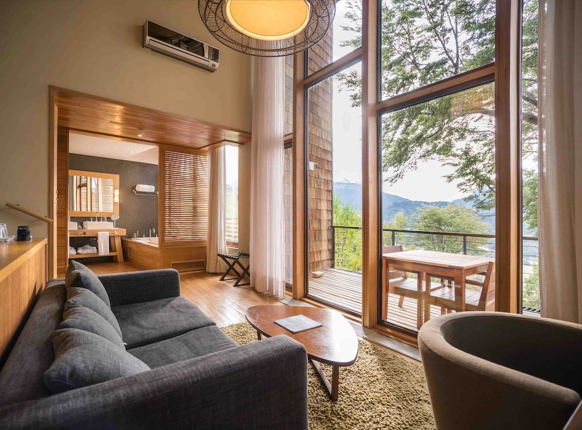 Uman-lodge-room-view