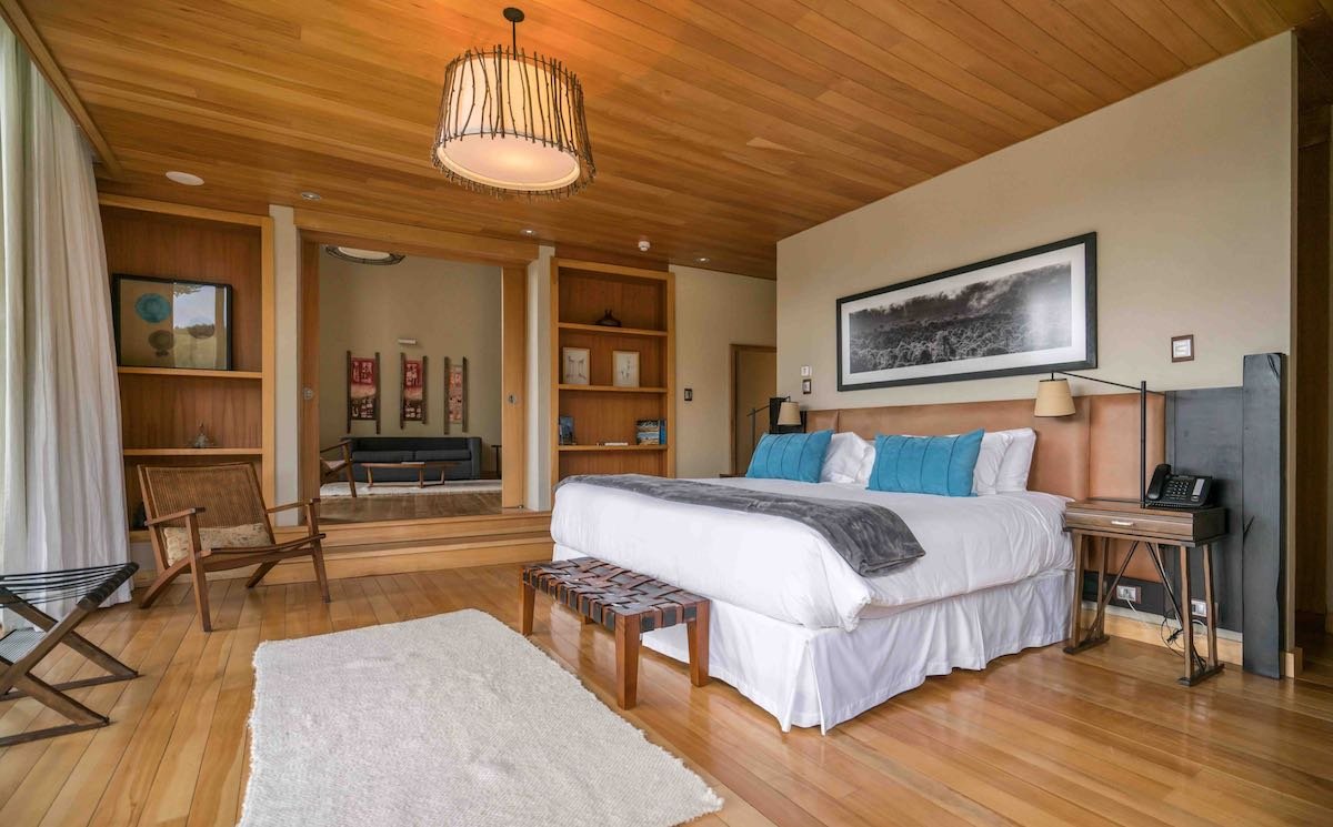 Uman-lodge-room