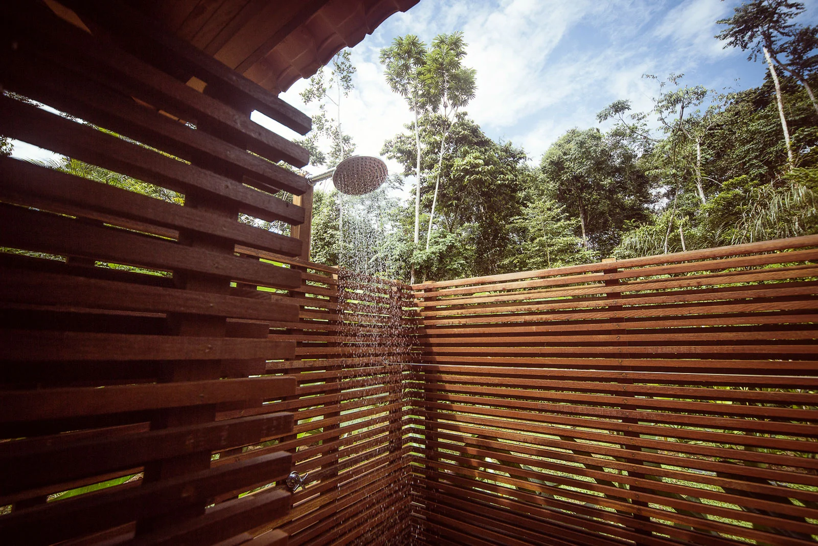 Junior Bungalow - Outdoor shower