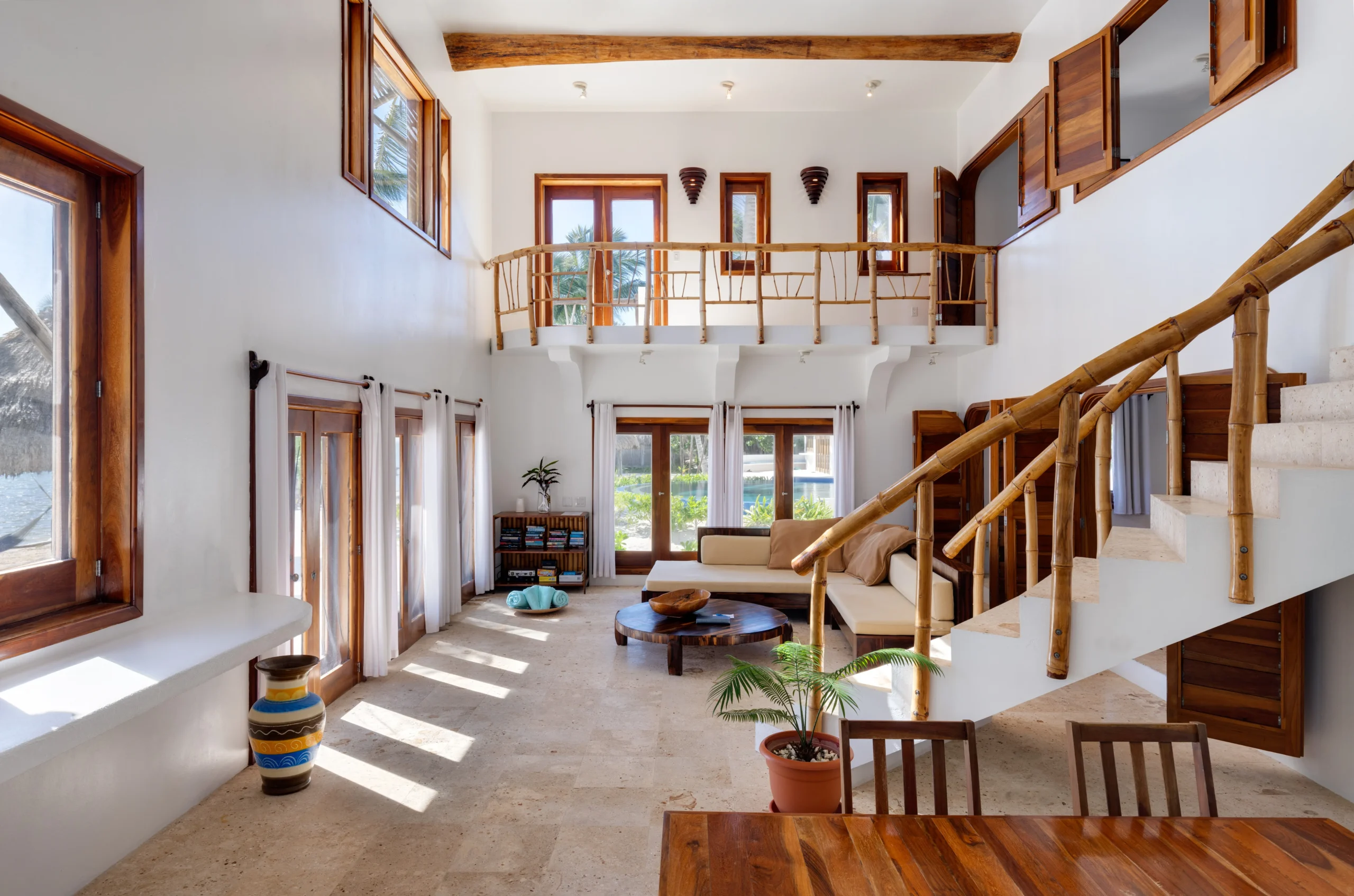 Seafront Luxury Villa - Living Room