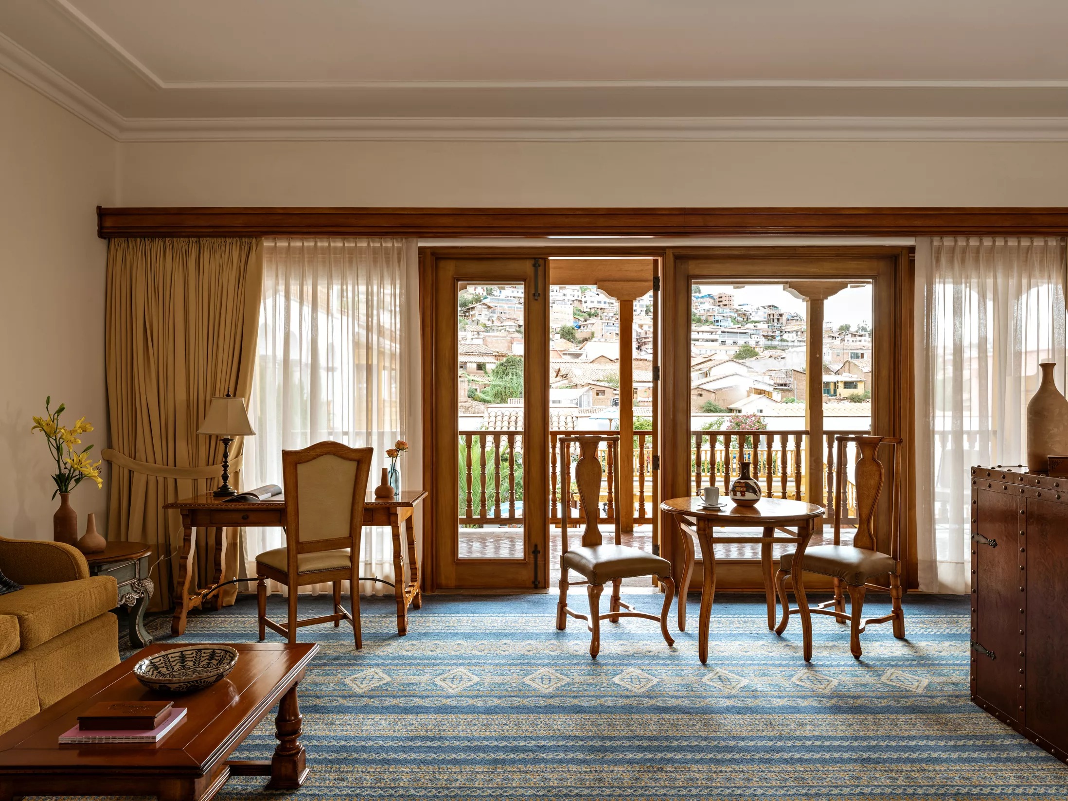 Deluxe City View Junior Suite