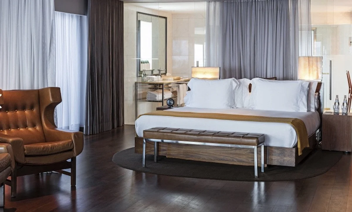 Deluxe Ocean Front Suite
