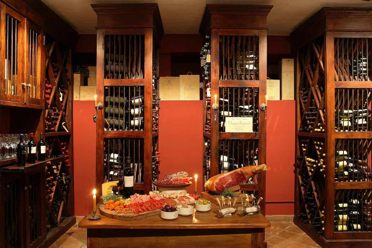 El Colibri Wine Dine REstaurant