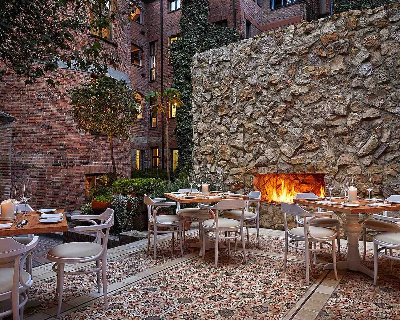 Four-Seasons-Casa-Medina-