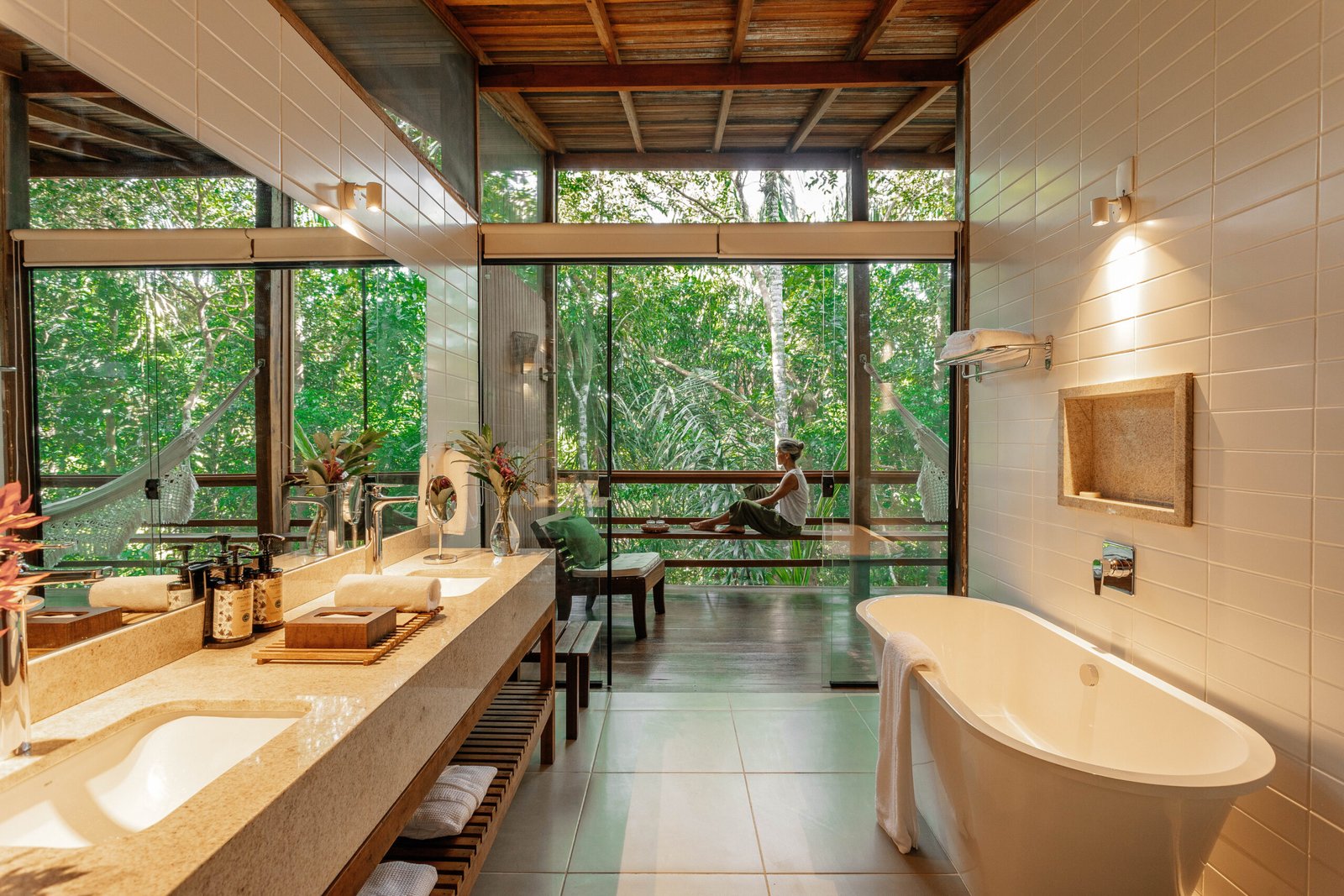 Panoramic room - bathroom