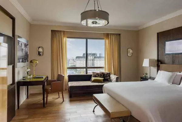 Alvear Icon Junior Suite