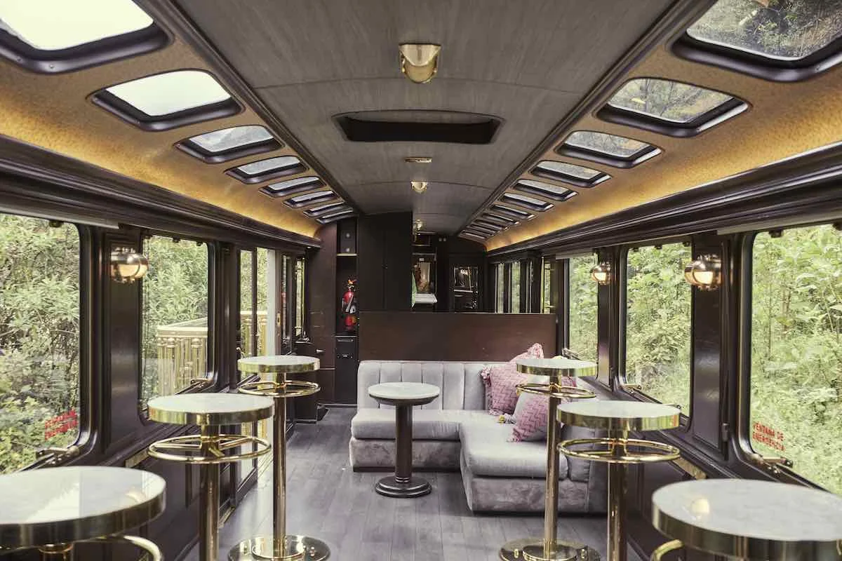 Bar car