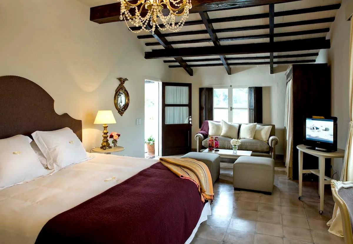 Junior Suite-House-of-Jasmines-