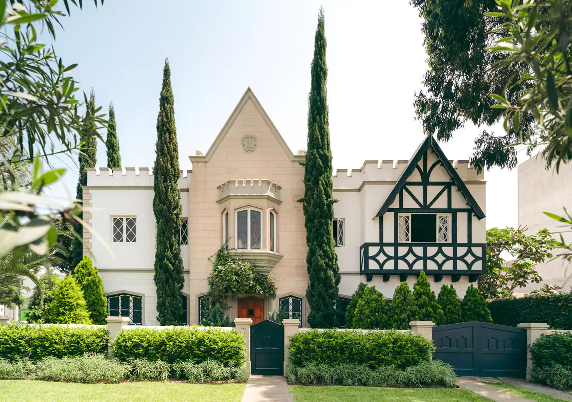 Atemporal House