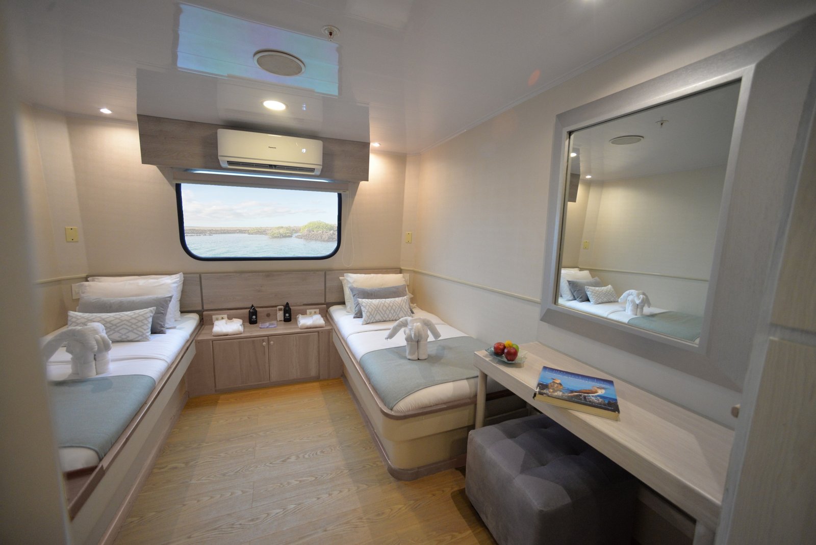 Twin_Cabin