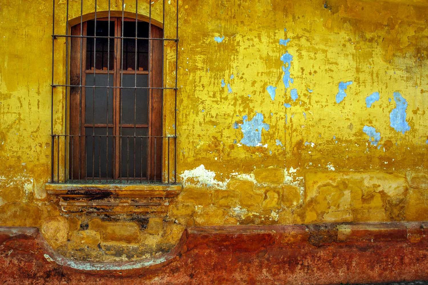 Guatemala-Private-Custom-Travel-Design-Antigua-Wall