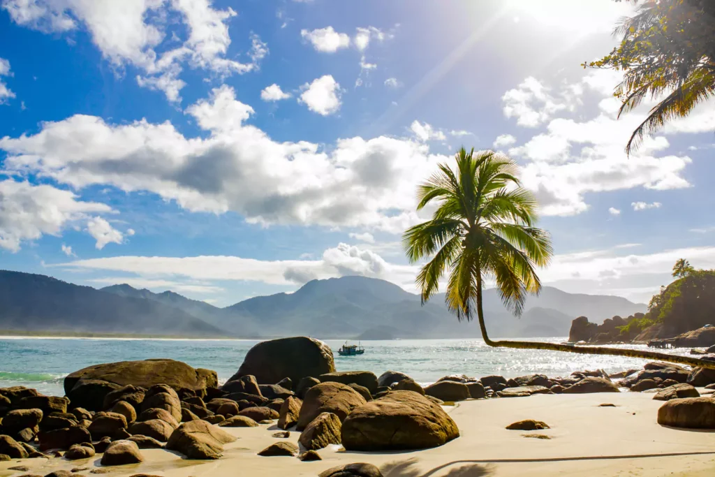 Brazil Angra dos Reis Ilha Grande Praia do Aventureiro | Landed Travel