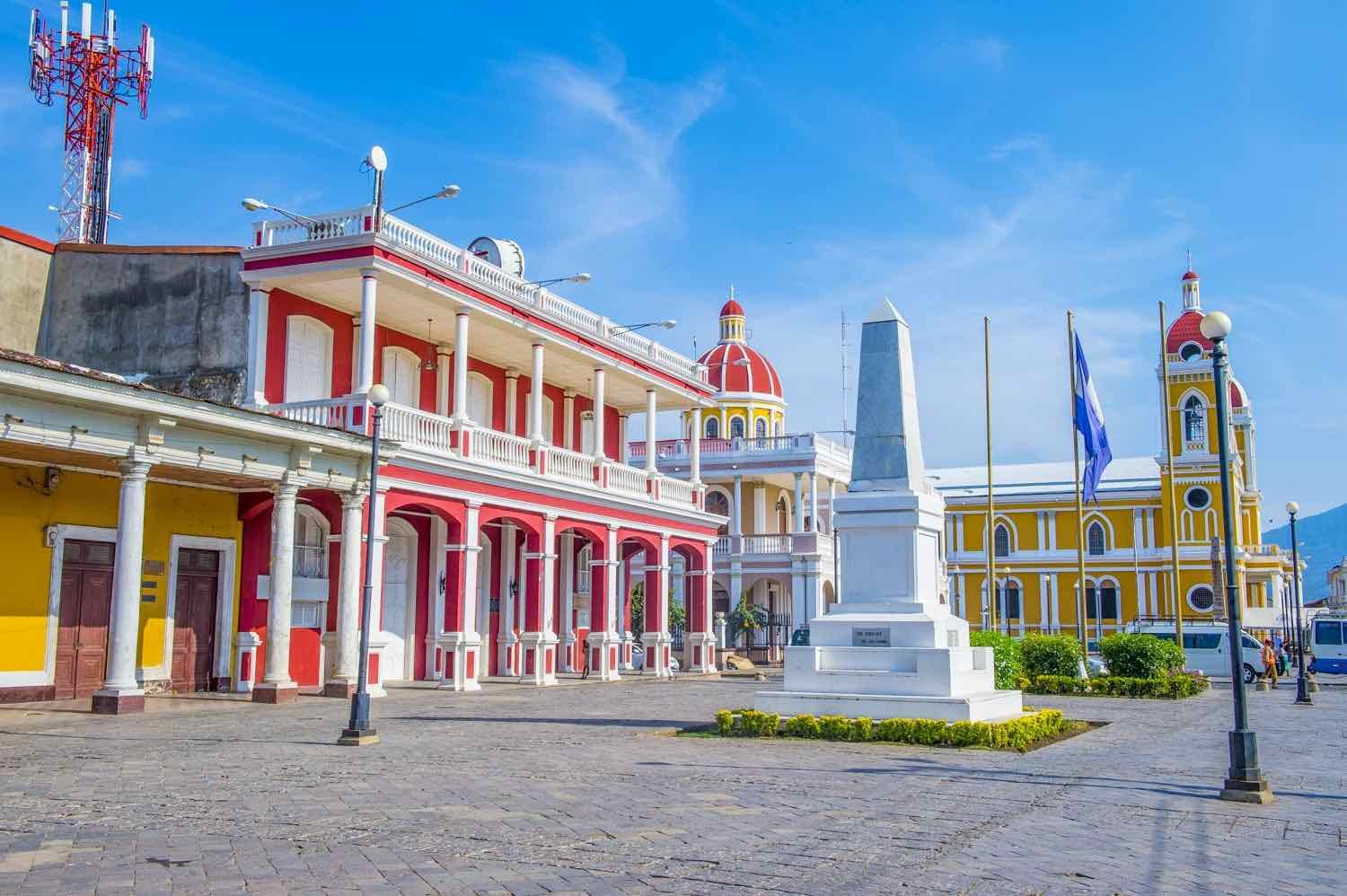 Landed-Travel-Private-Travel-Colorful-Granada-Nicaragua-1