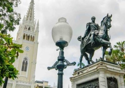 Ecuador Plaza Guayaquil | Landed Travel