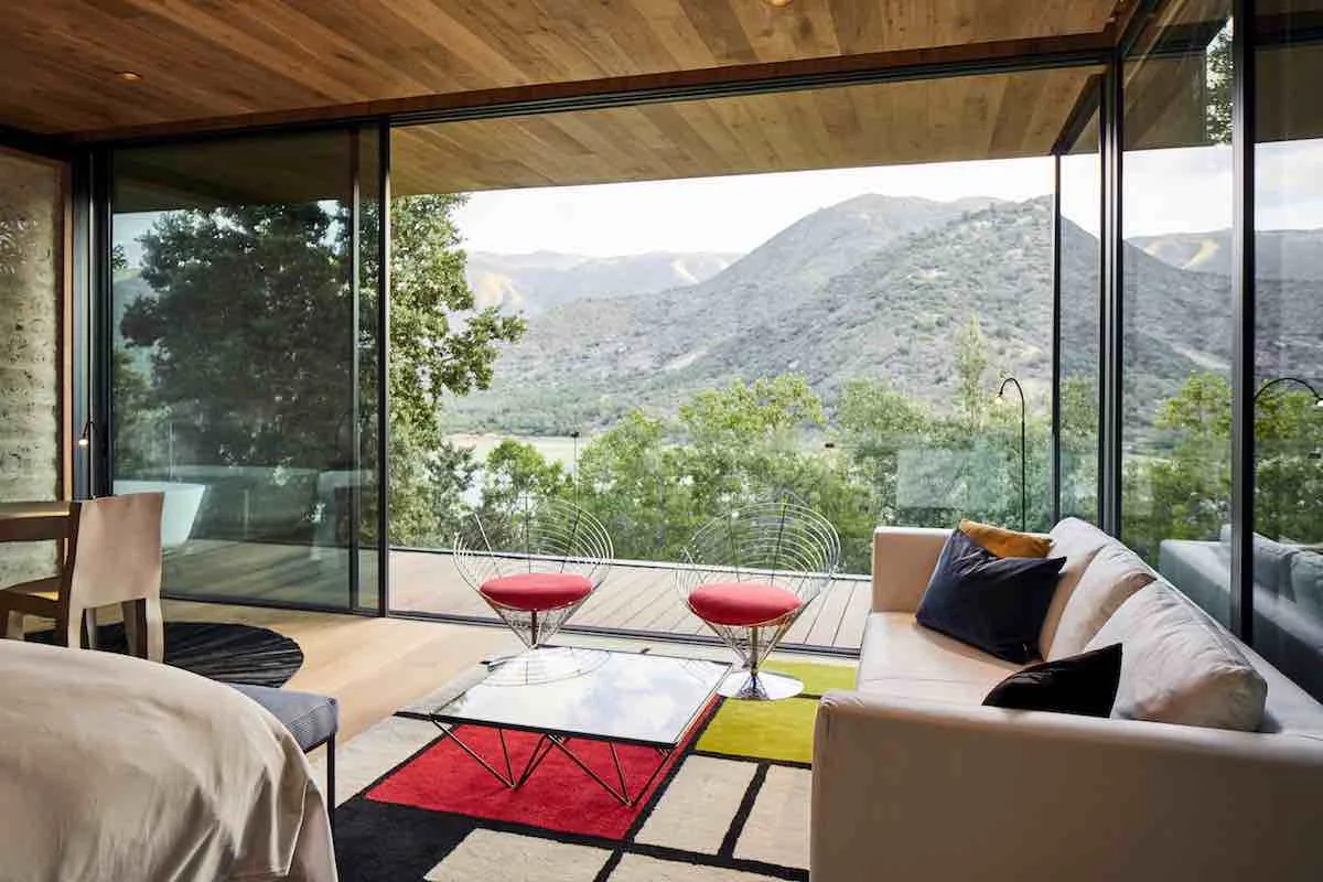 Puro Vik bedroom | Landed Travel