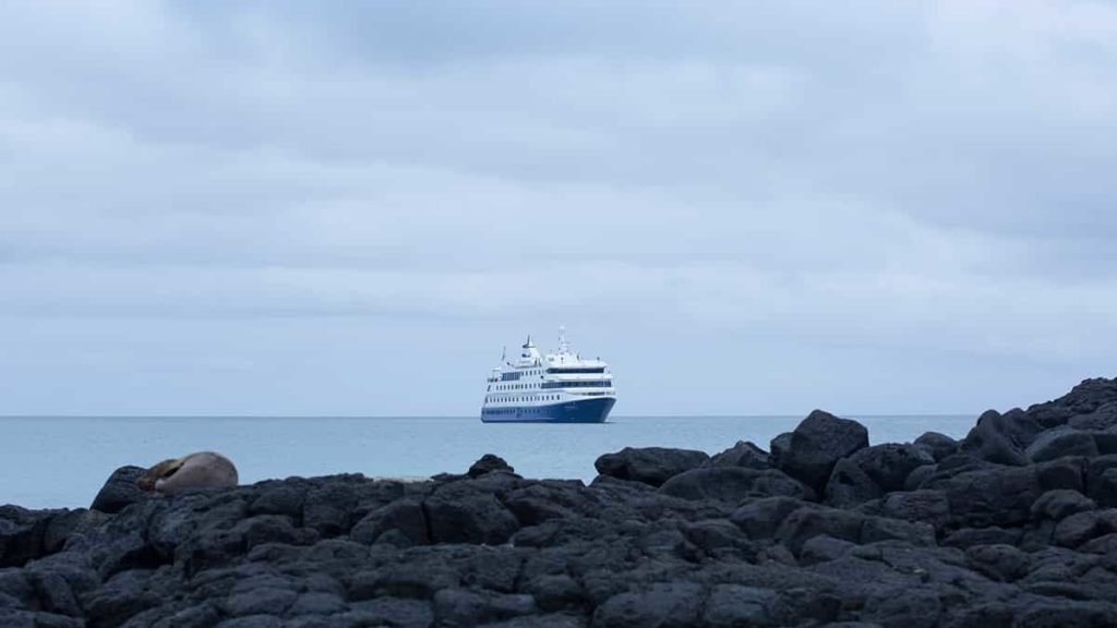Santa Cruz II Galapagos Cruise Ship | Landed Travel
