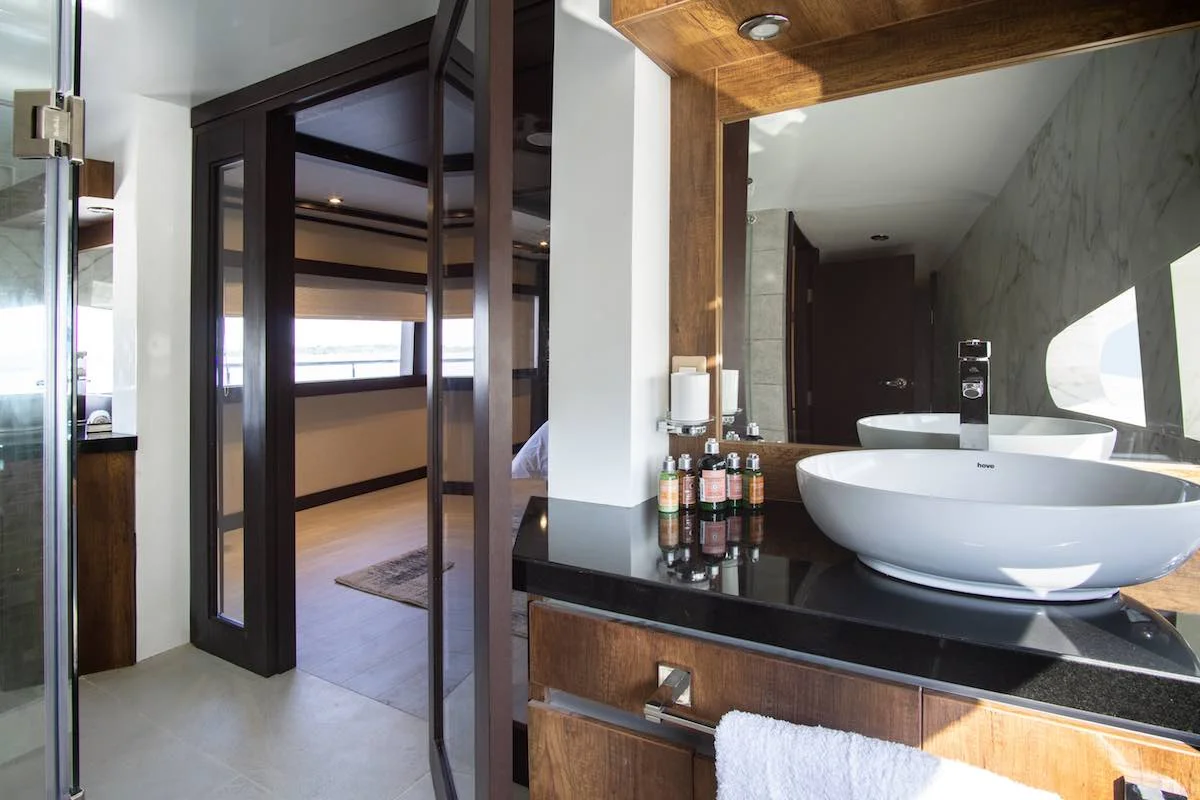 Grand Majestic suite bathroom | Landed Travel