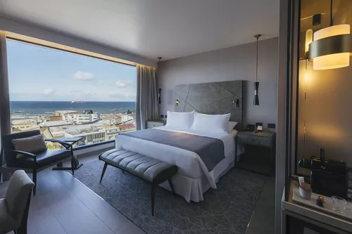 Cabo de Hornos Hotel