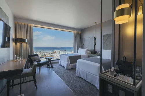 Cabo de Hornos Hotel