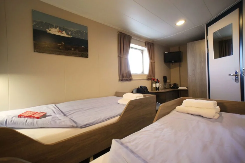 Twin Deluxe Cabin