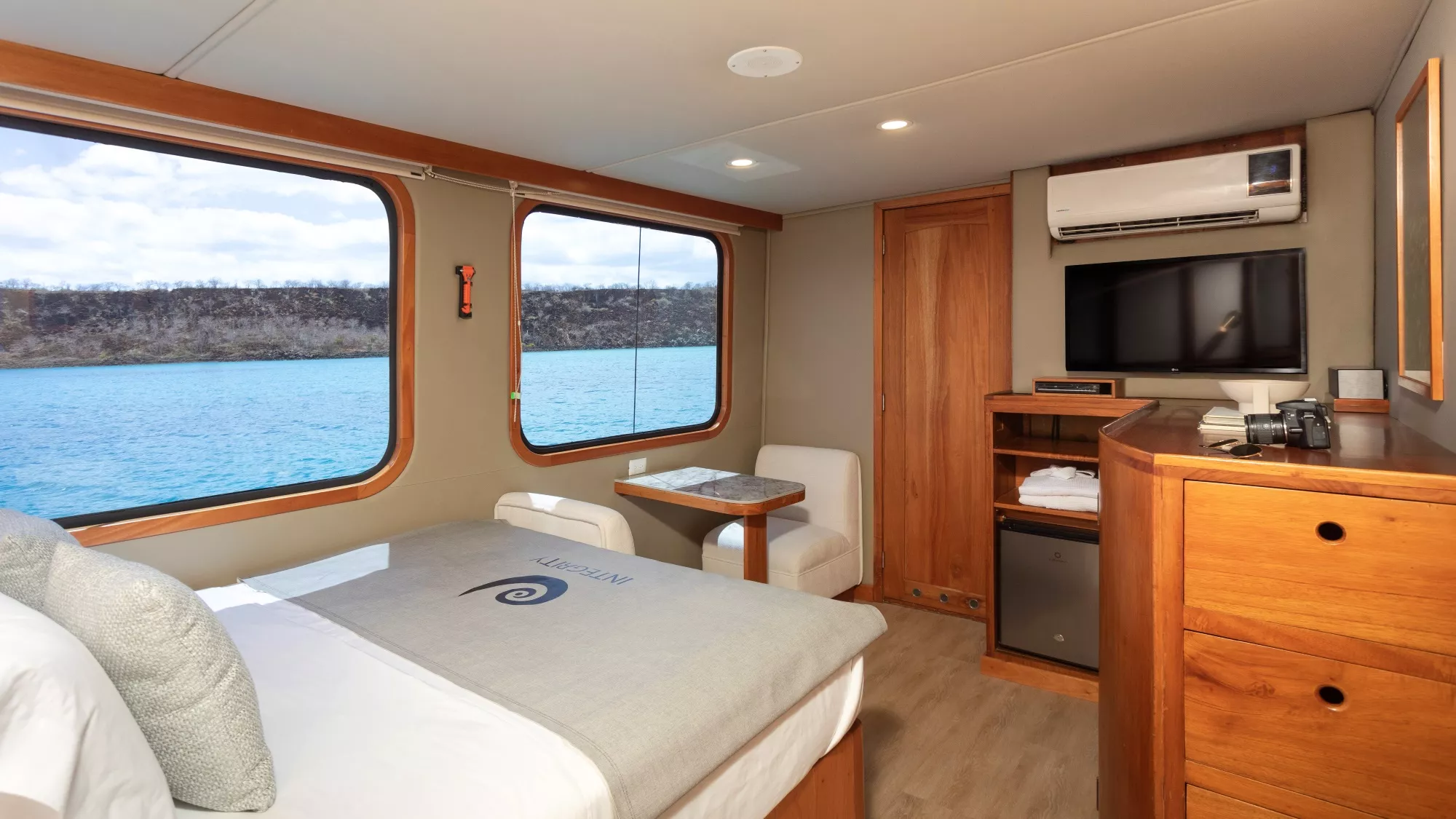 Integrity Motor Yacht