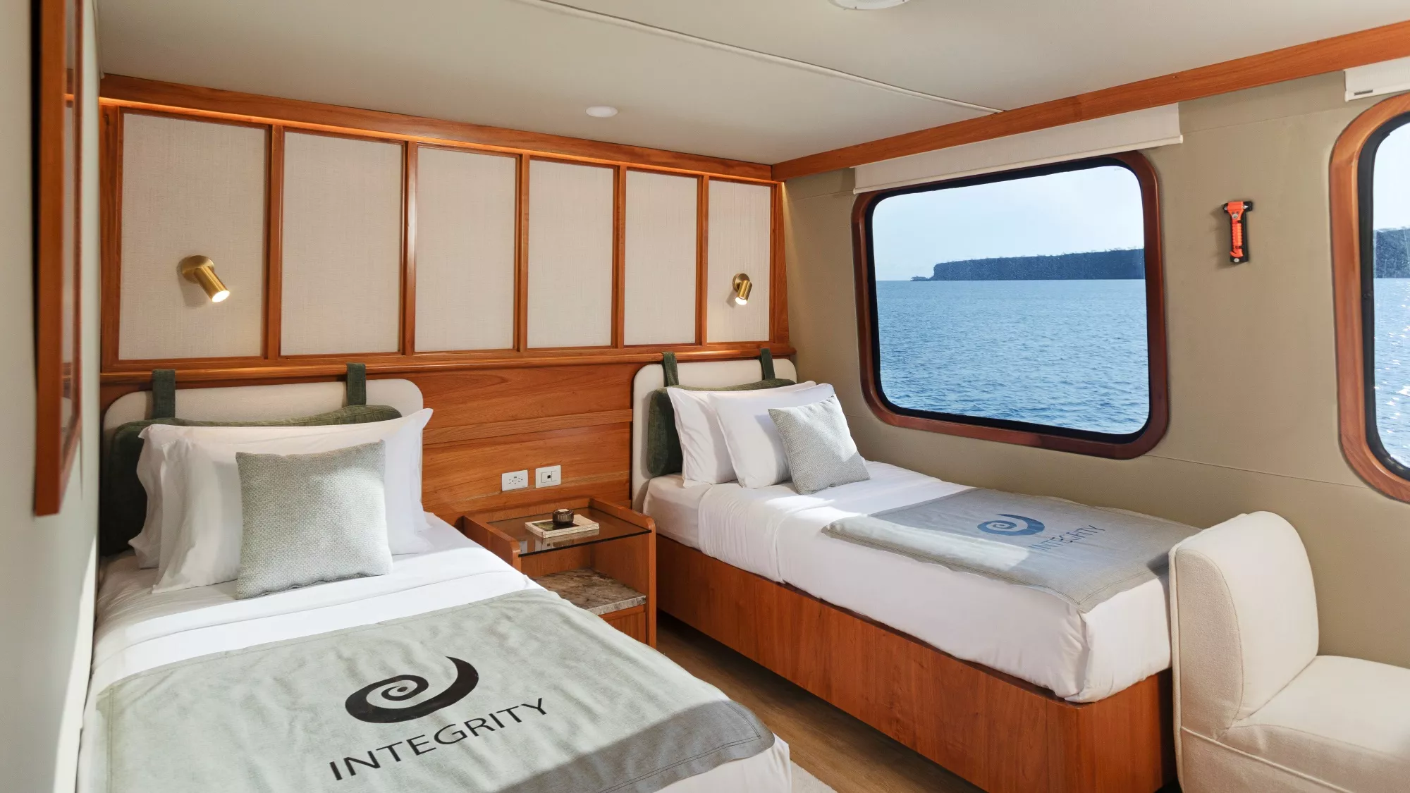 Integrity Motor Yacht