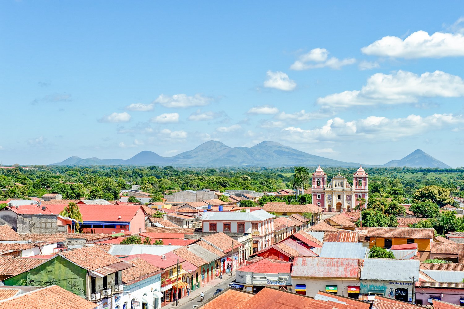 Private-Custom-Experiential-Travel-Nicaragua-Granada-Wide