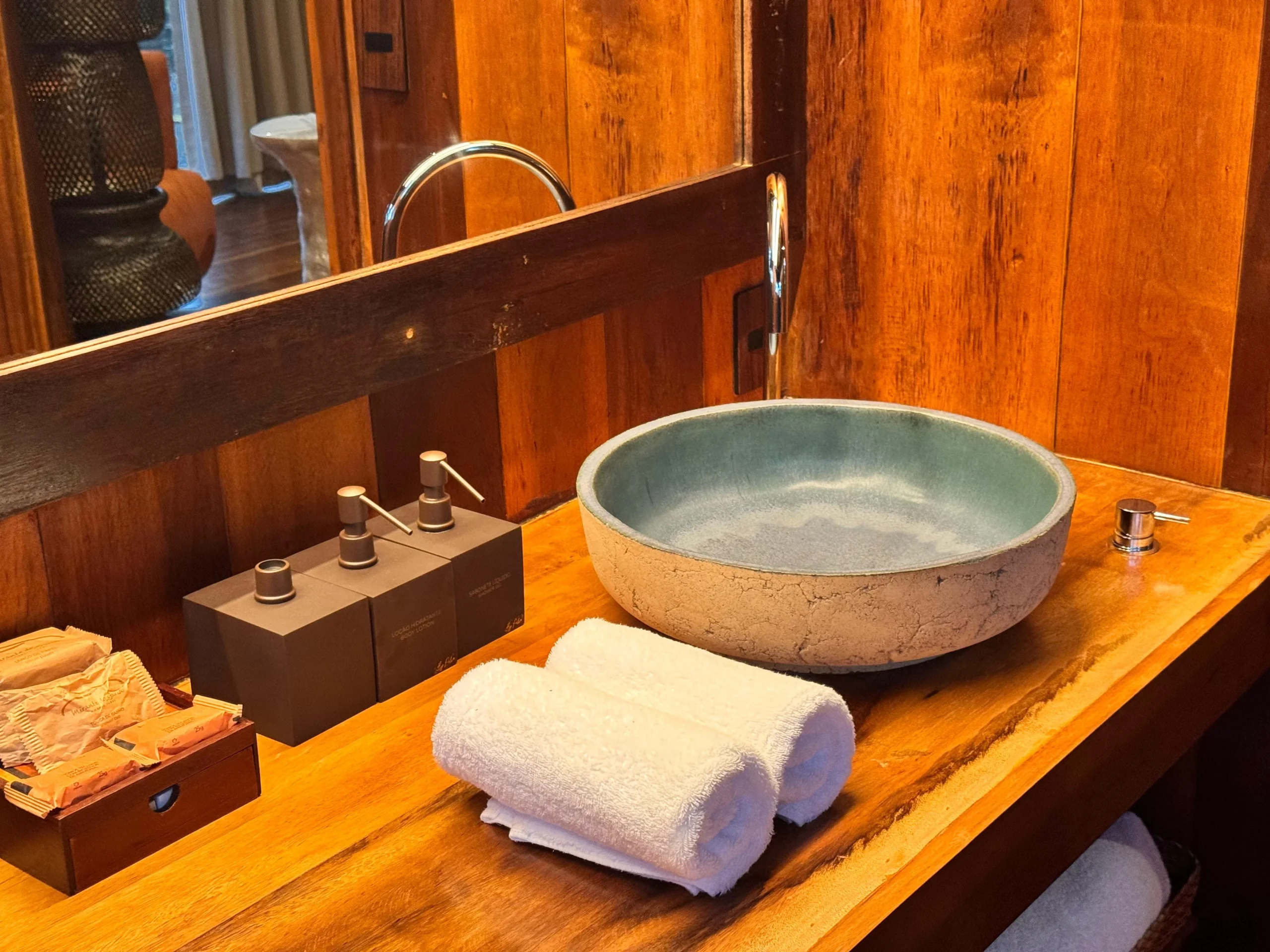 Luxury suite bathroom