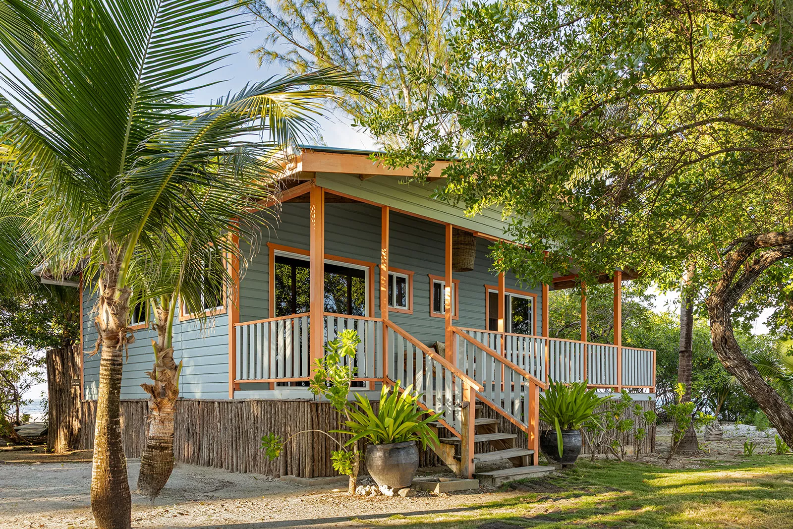 Coral Caye Cottages exterior