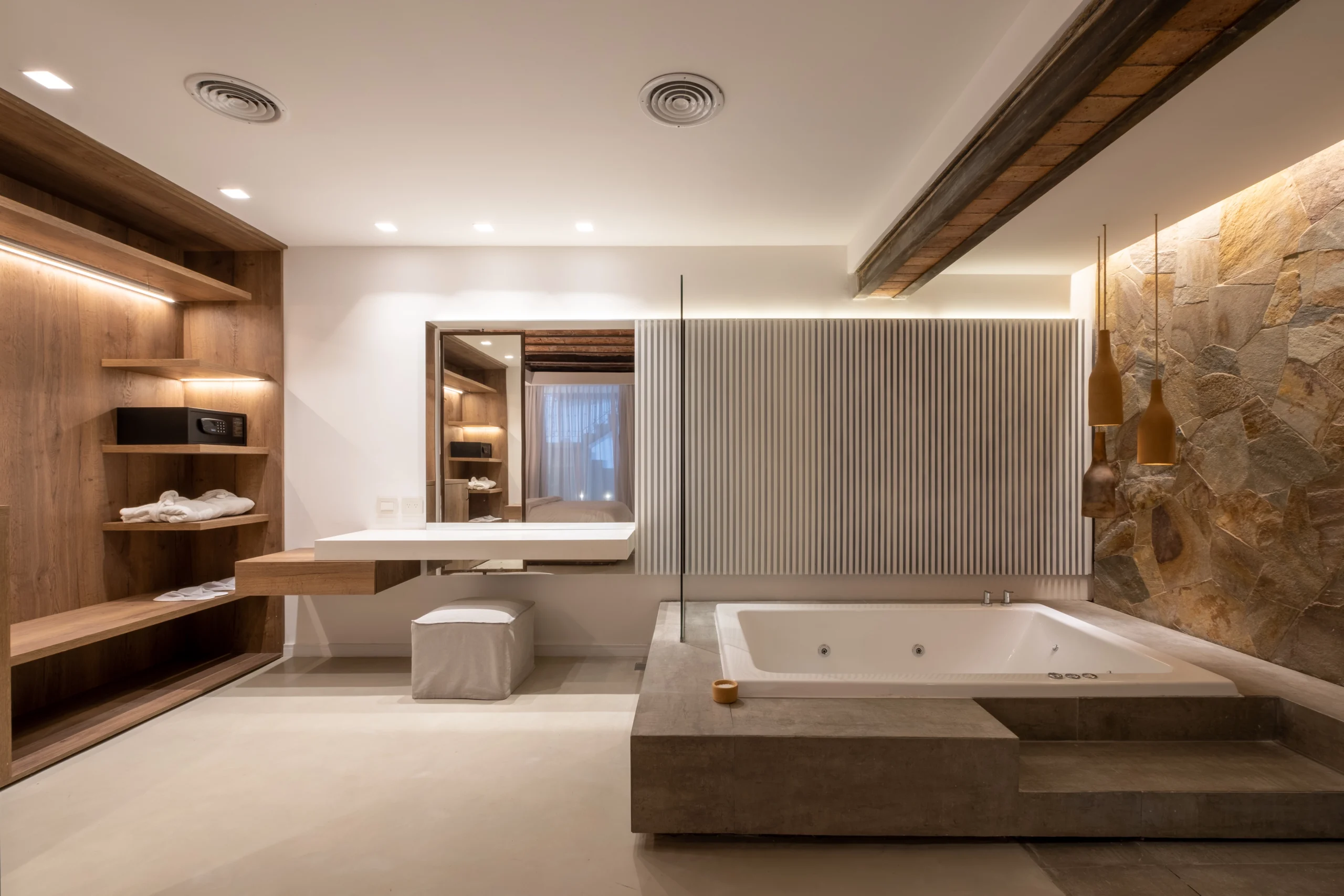 Azur Real Hotel