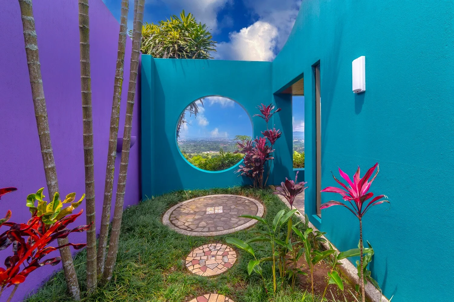 Ultra Plus Villa Garden