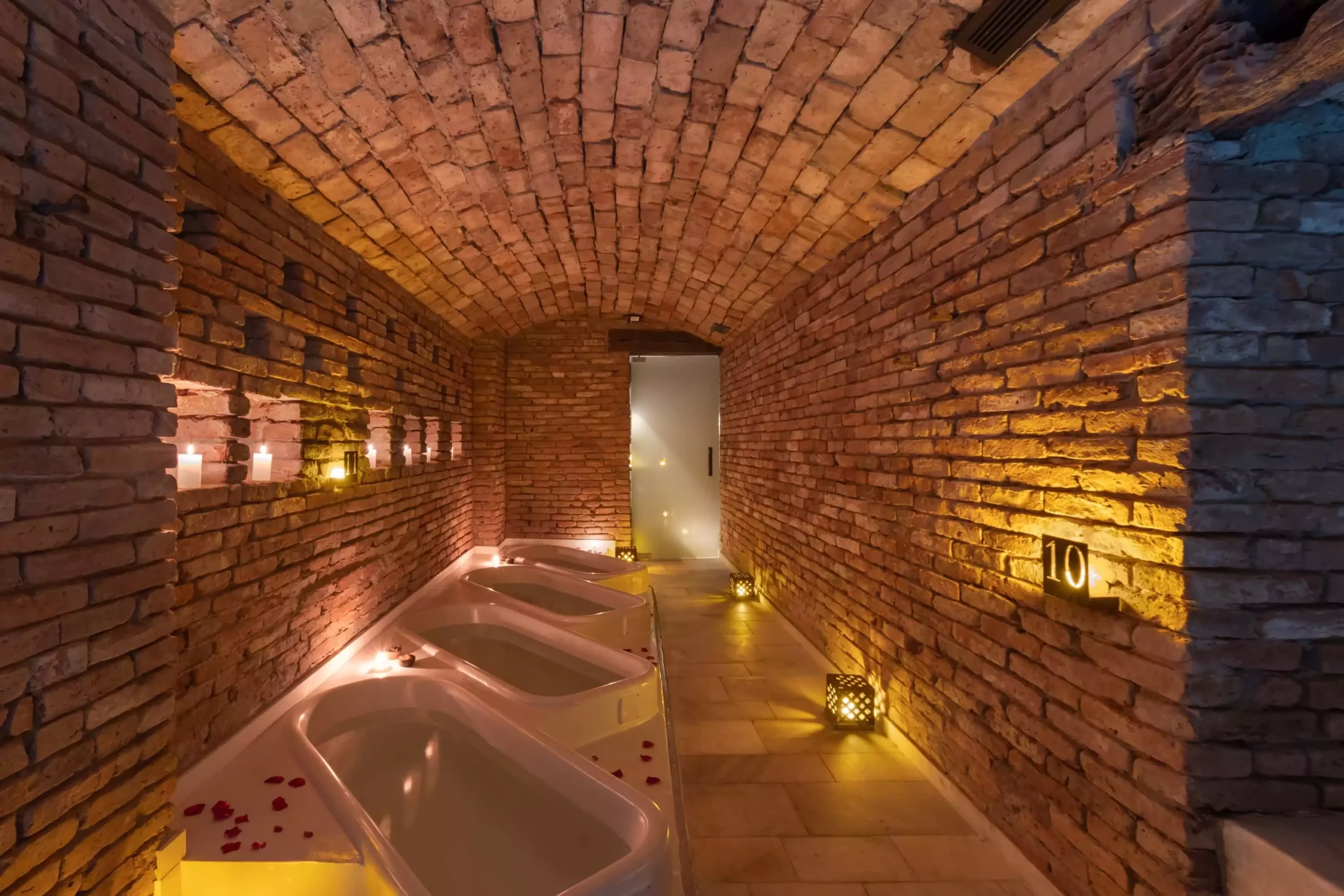 Azur Real Boutique Spa