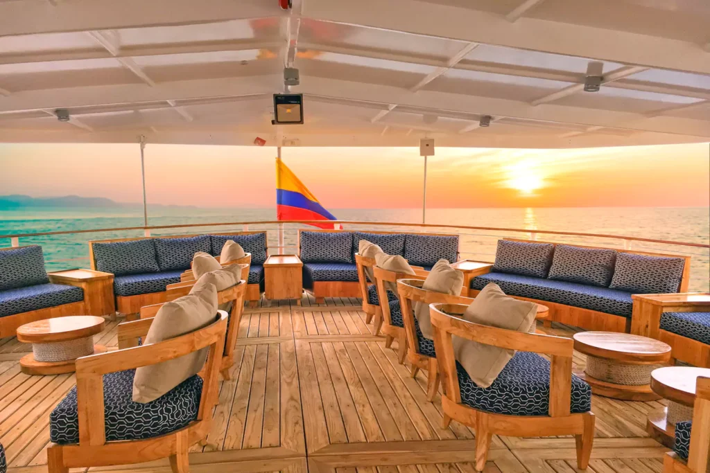 Evolution Motor Yacht