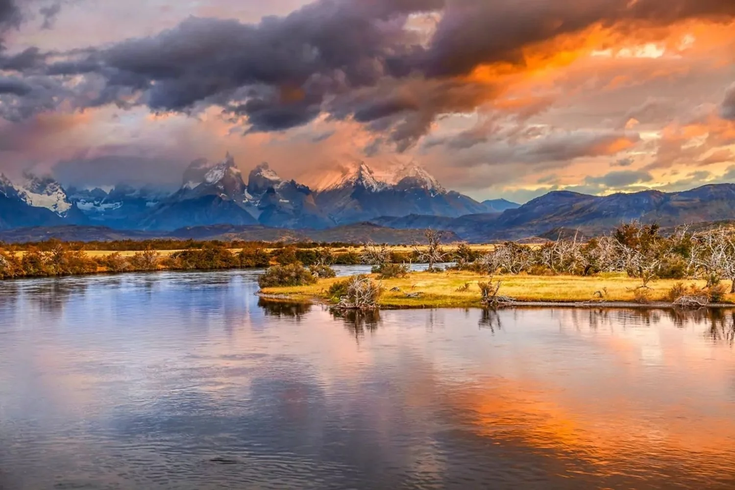 Private Travel Design Chile Torres Del Paine Sunrise 6765b1a06d700