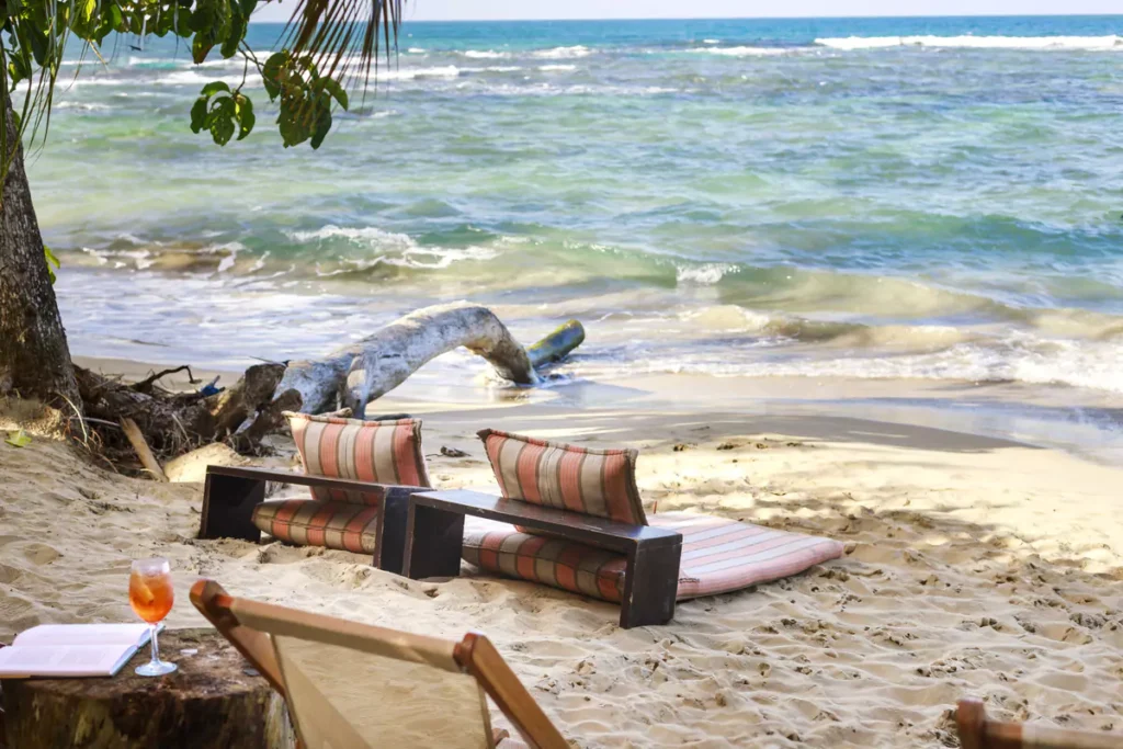 Beach - Hotel Aguas Claras