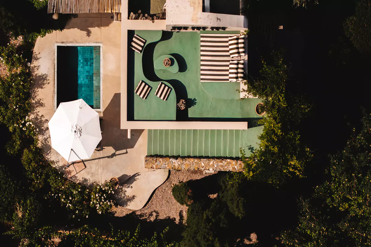 Cavas Vineyard Villa Exterior