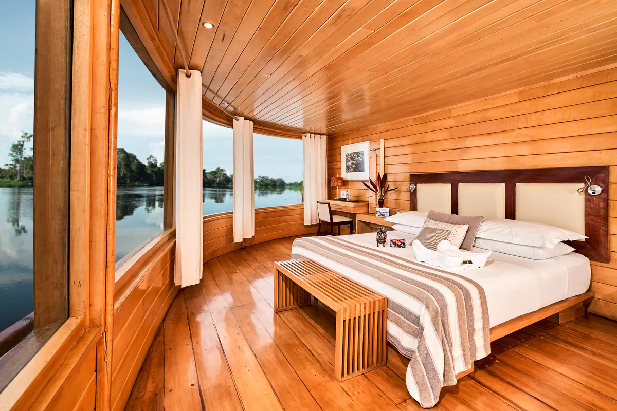 Delfin II Master Suite