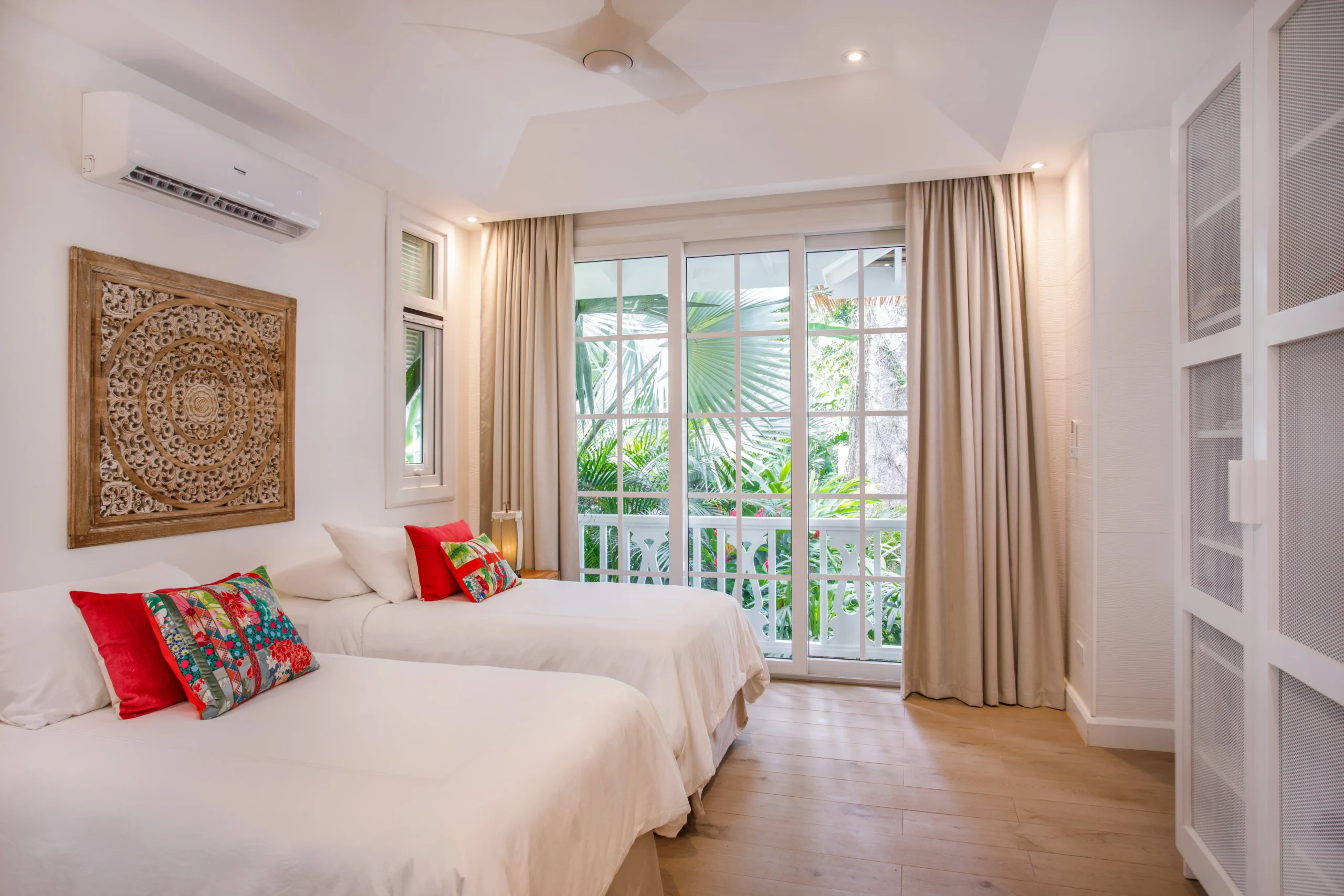 Two Bedroom Bungalow Deluxe - Twin room