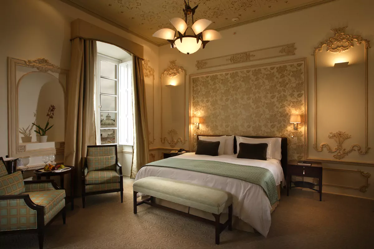 Plaza View Room